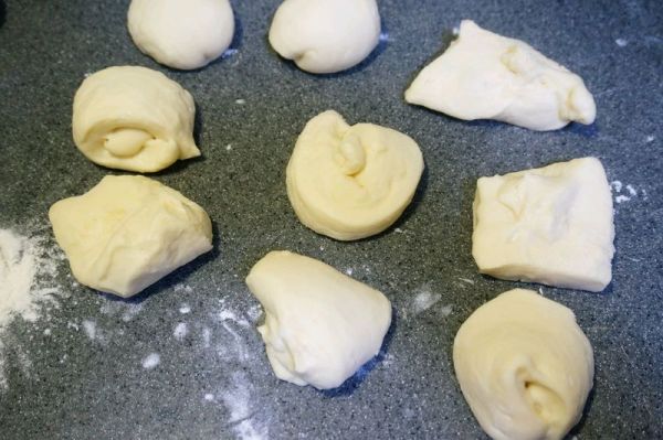 Q弹松软的——牛奶小面包