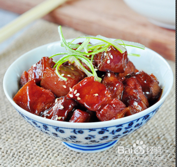 今天教大家做红烧肉