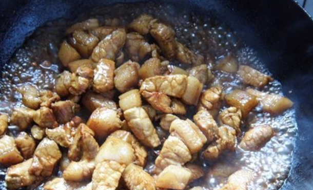 如何做土豆红烧肉窍门