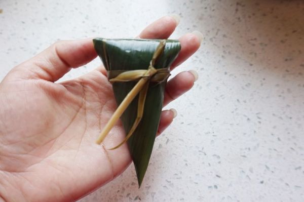 紫米八宝锥形粽子