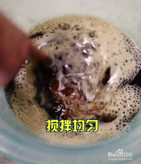 家里油烟机的油渍怎么清洗最简单有效