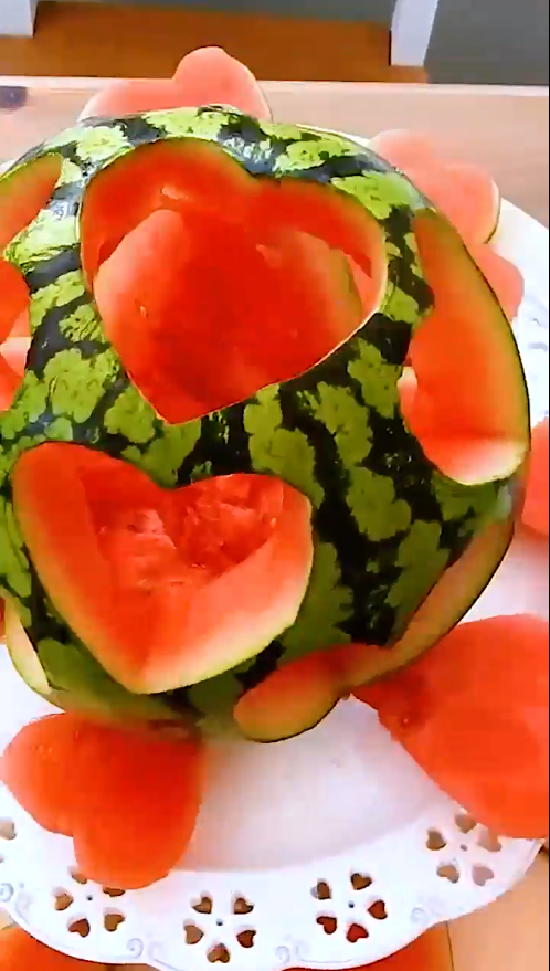 怎样做美味西瓜雕