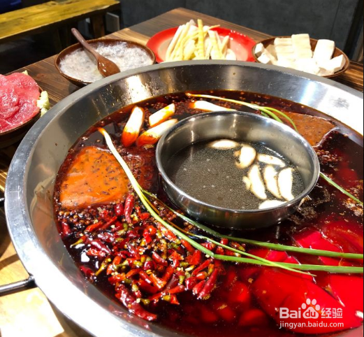 在家聚餐煮火锅需要做哪些方面的准备?