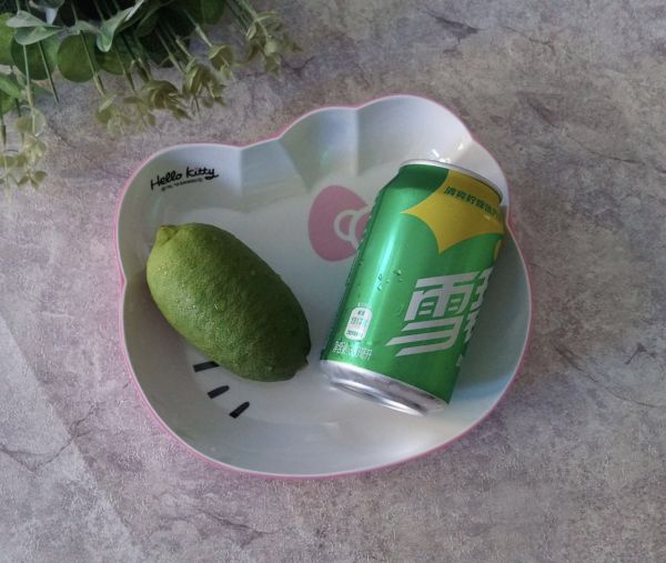 雪碧薄荷柠檬饮