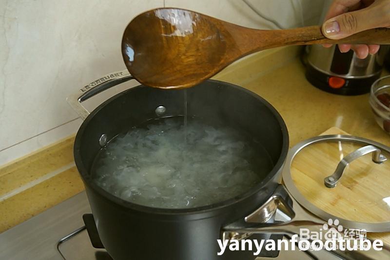 就该这样做银耳红枣莲子羹