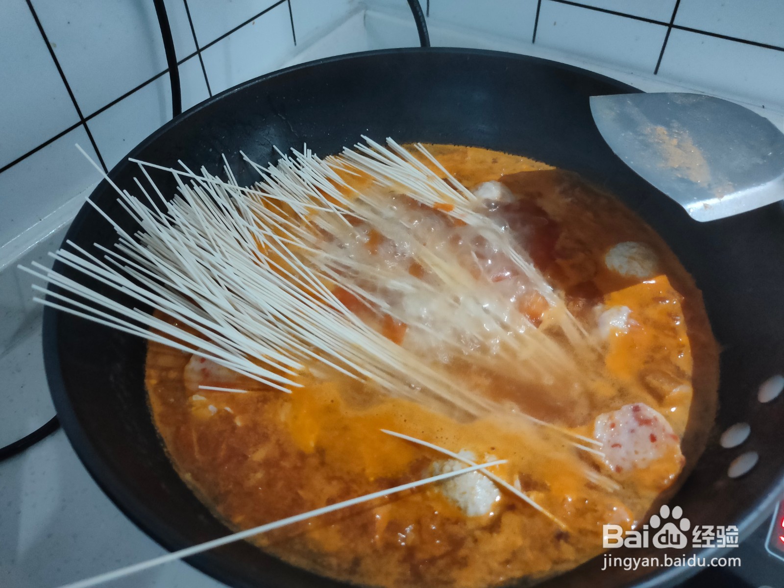 晚餐吃什么好，教你茄汁酸汤面，让你晚餐不用愁