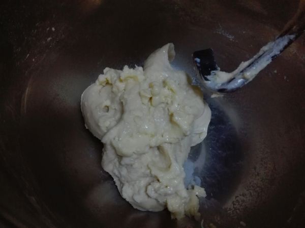 核桃葡萄干小餐包