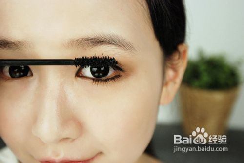 棕色眼影怎么画出清纯效果