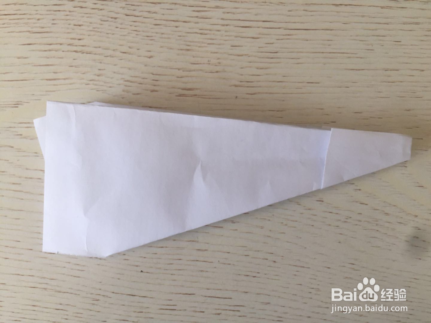 纸飞机的简单折法