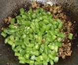 榄菜肉末四季豆