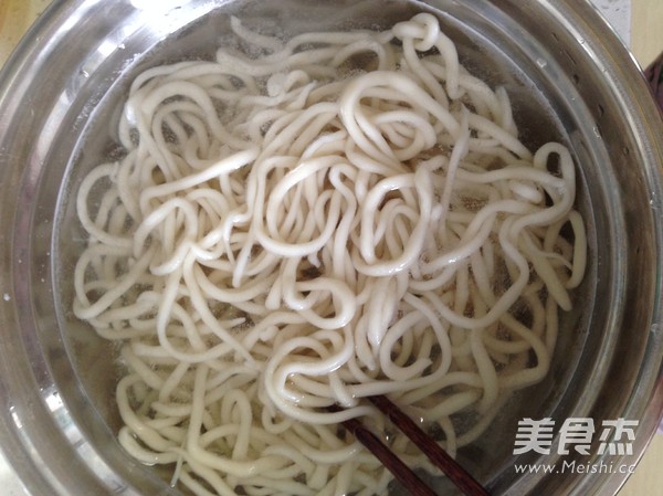 排骨汤手工面