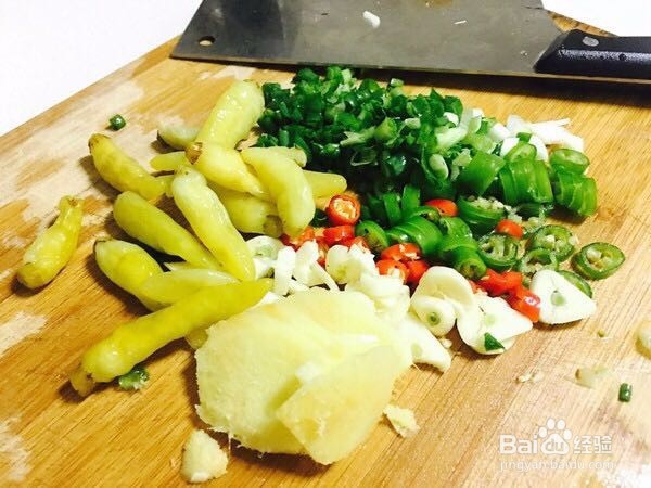 酸爽的金针肥牛，好吃到爆！