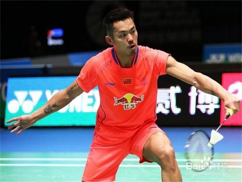 羽毛球爱好者如何提高步伐的移动速度