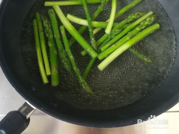 怎么做芦笋培根卷