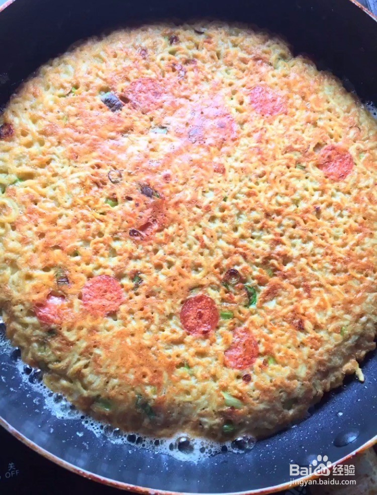 鸡蛋泡面饼的做法