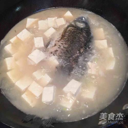 鯽魚豆腐湯的做法