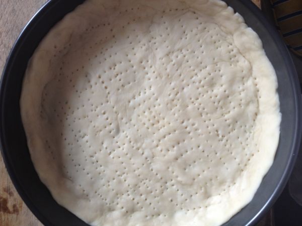 牛肉培根和夏威夷双拼披萨