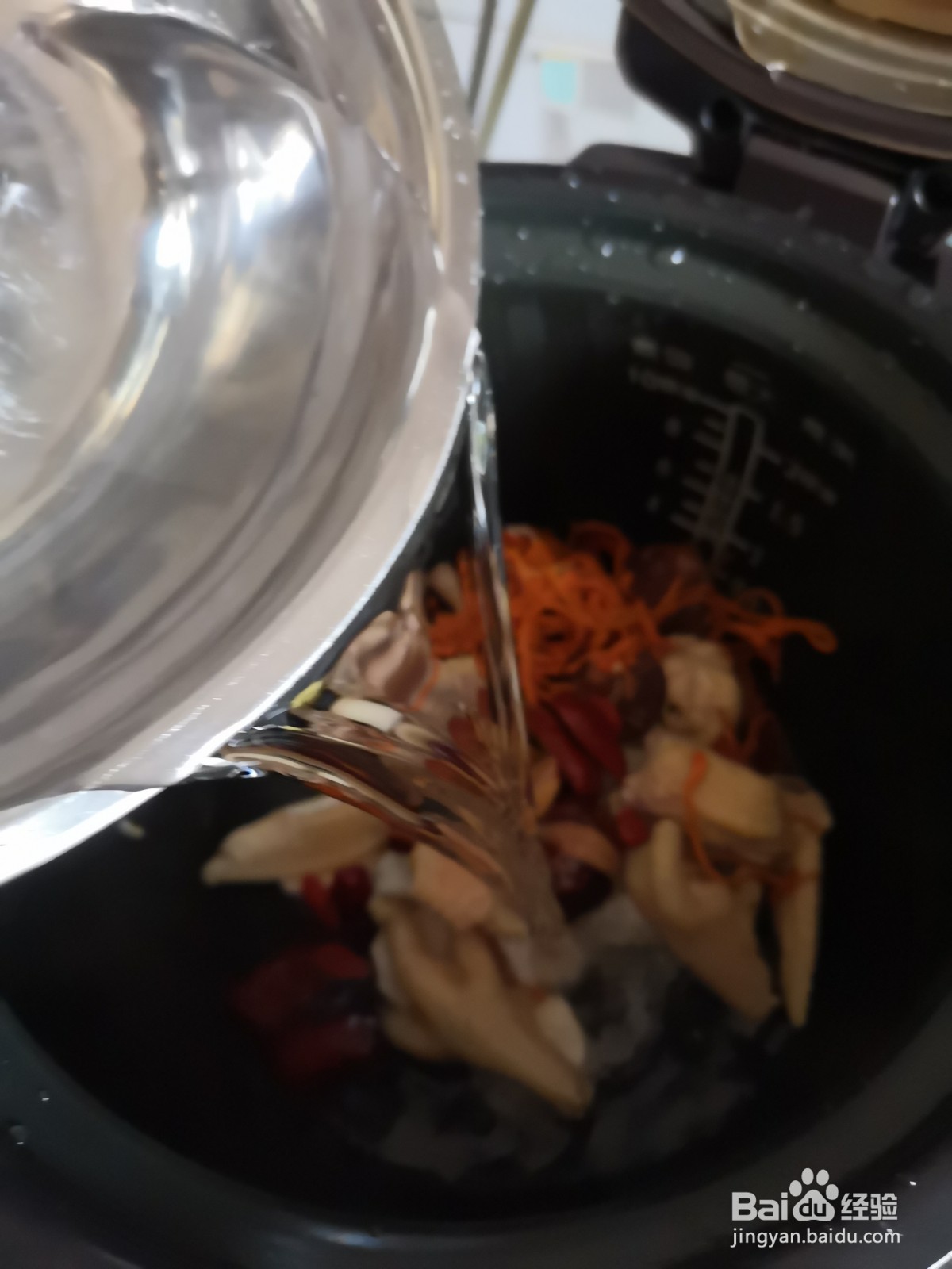 怎样做山药母鸡汤？