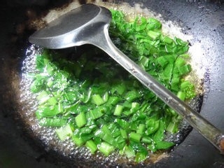 虾皮油菜蕻燕麦粥