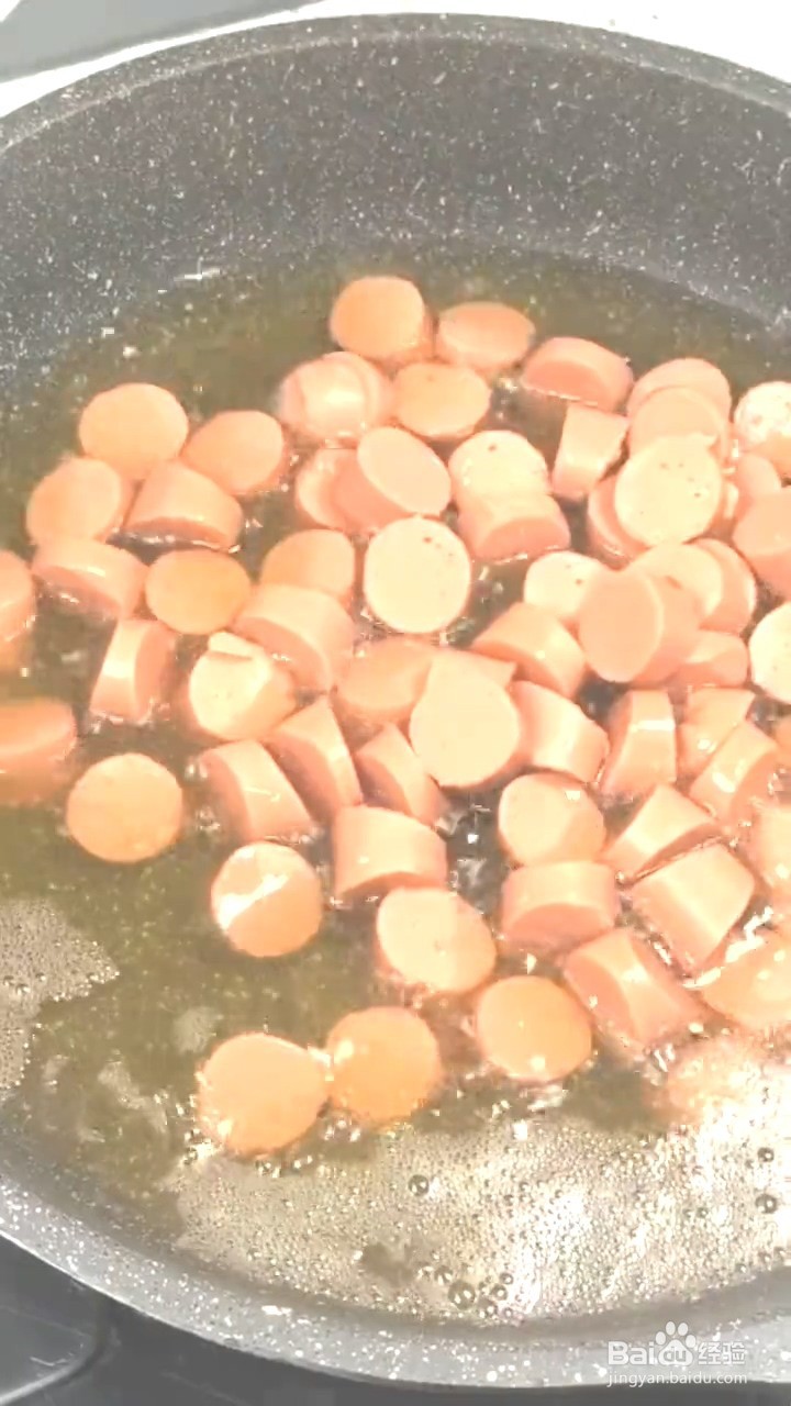 如何用火腿肠做好吃的小零食