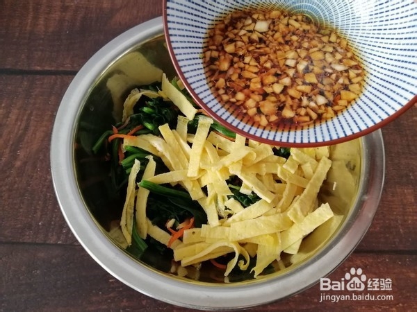 家庭小吃菠菜拌鸡蛋