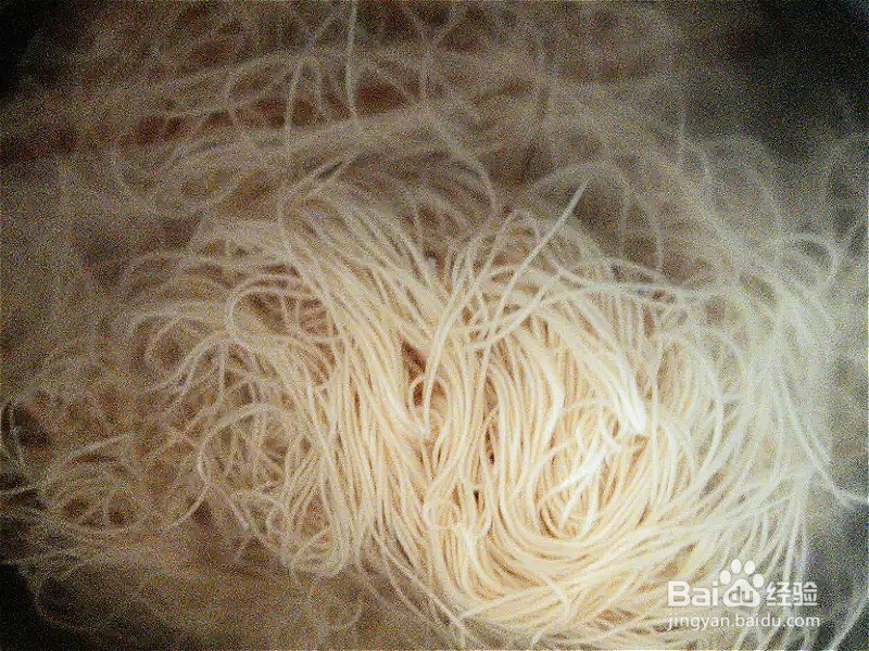 怎样做出家常菜系列之麻油枸杞煎米线