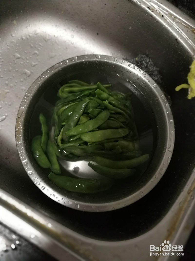 大骨头冻豆腐炖豆角