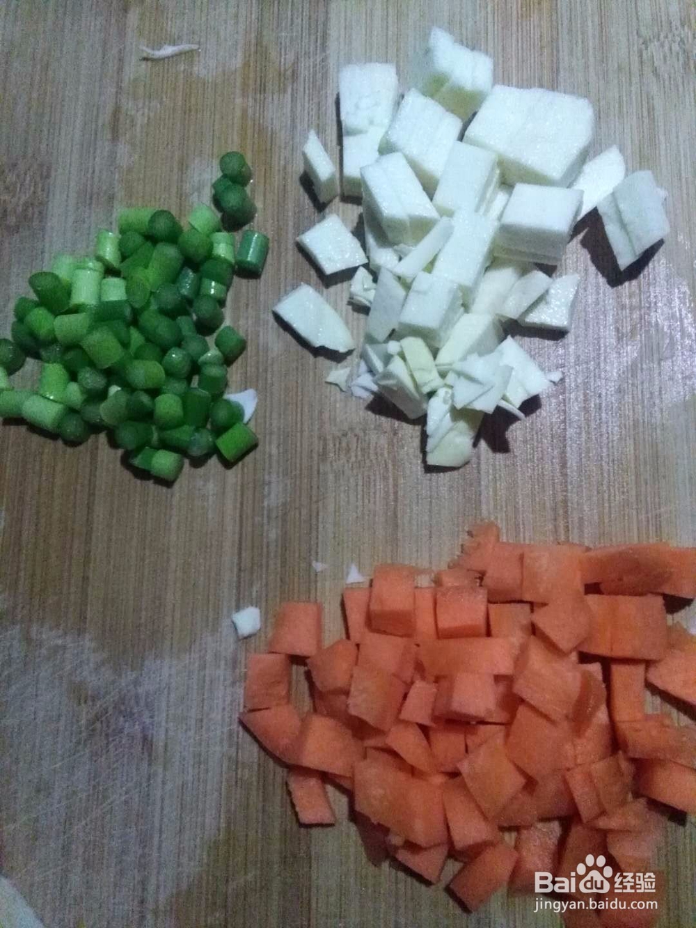 冬笋胡萝卜蒜薹炒饭