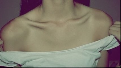 怎么练出性感迷人锁骨