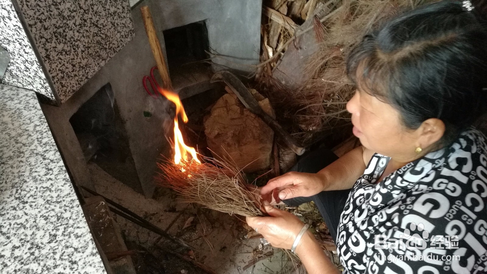 乡村清炒南瓜叶的方法。