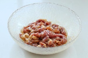 笋子炒肉的做法