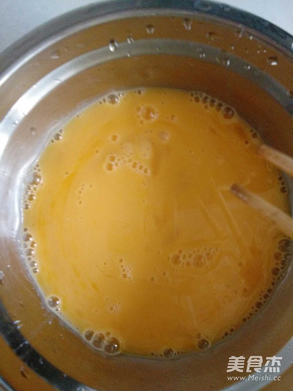 秋葵炒鸡蛋的做法