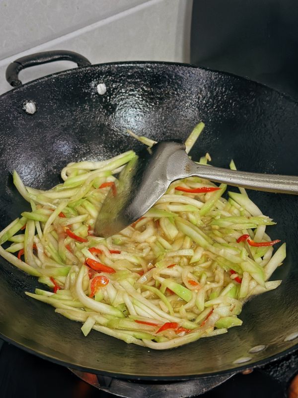 鳝鱼咸菜炖黄瓜