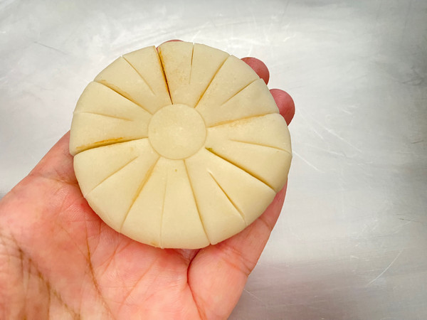 中式点心向日葵酥