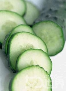 黄瓜美容的正确方法