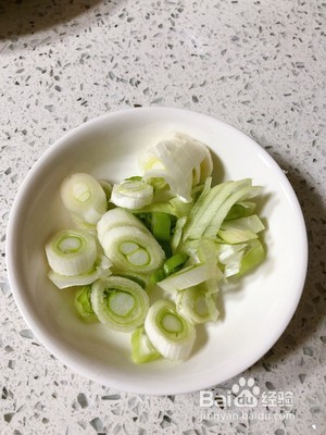 私房芹菜炒牛肉