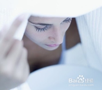 强力清除封闭性白头粉刺的方式方法