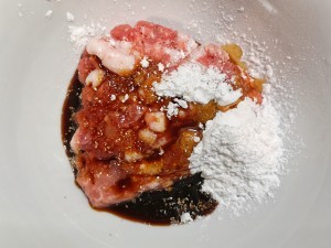 食补养生萝卜肉汤