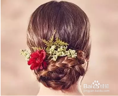 优雅的短发盘发要怎么做？一起来学学