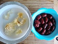 木瓜红枣银耳羹的做法