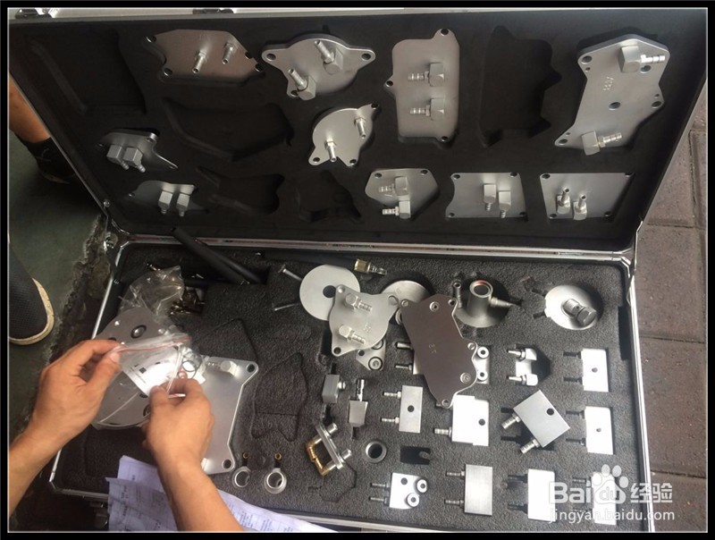 荣威550变速箱换油 循环机换油保养