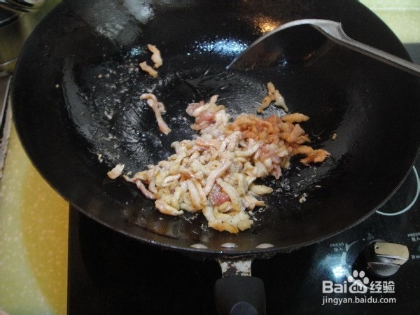 如何炒青笋肉丝？