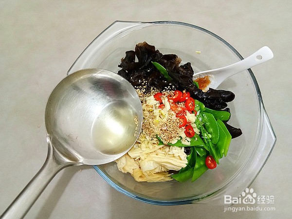 荷兰豆拌腐竹制作方法