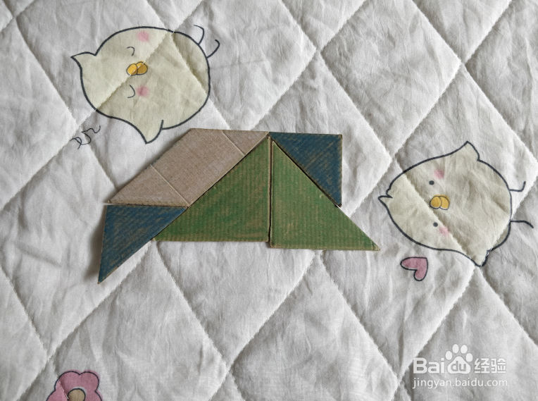 用九巧板怎么拼一只大嘴野猪呢