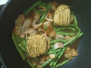 食补佳品四季豆焖面的做法