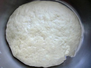 红曲双色淡奶油吐司怎么做?