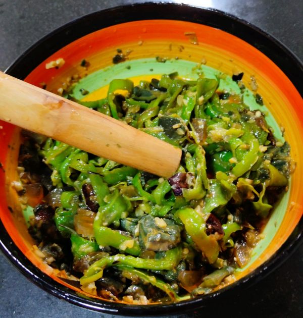 皮蛋擂青椒茄子