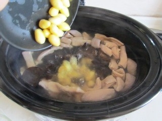 白果肚片汤的做法