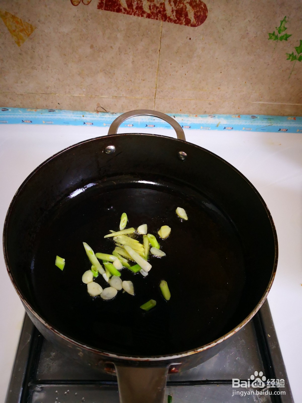 爆炒西生菜的做法