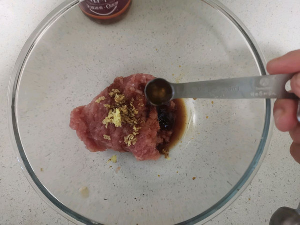 荸荠肉沫酿豆腐